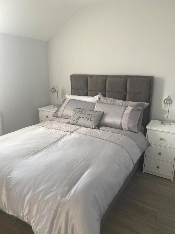 Modern 3-Bed Apartment In Magherafelt Sleeps 8 Exterior foto