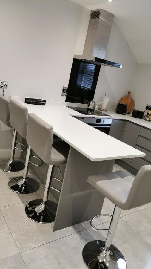 Modern 3-Bed Apartment In Magherafelt Sleeps 8 Exterior foto